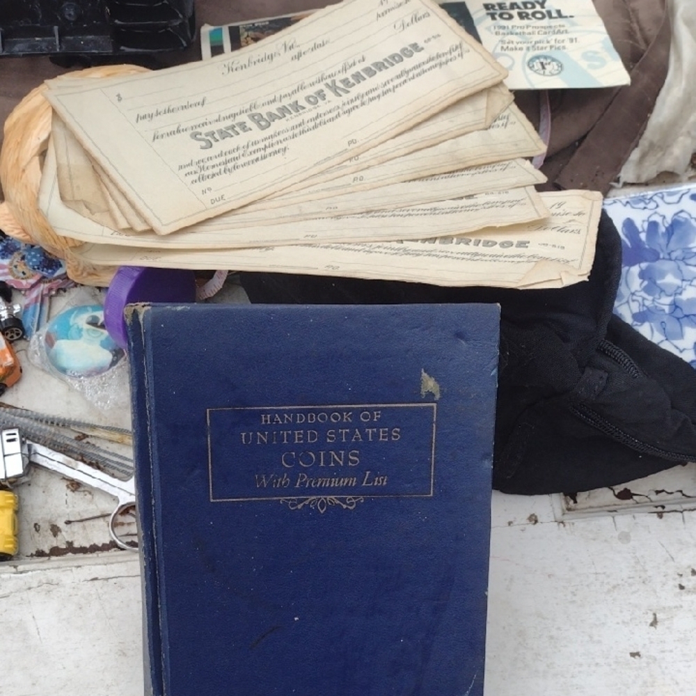 Blue Handbook of United States Coins& Antique Bank Notes
